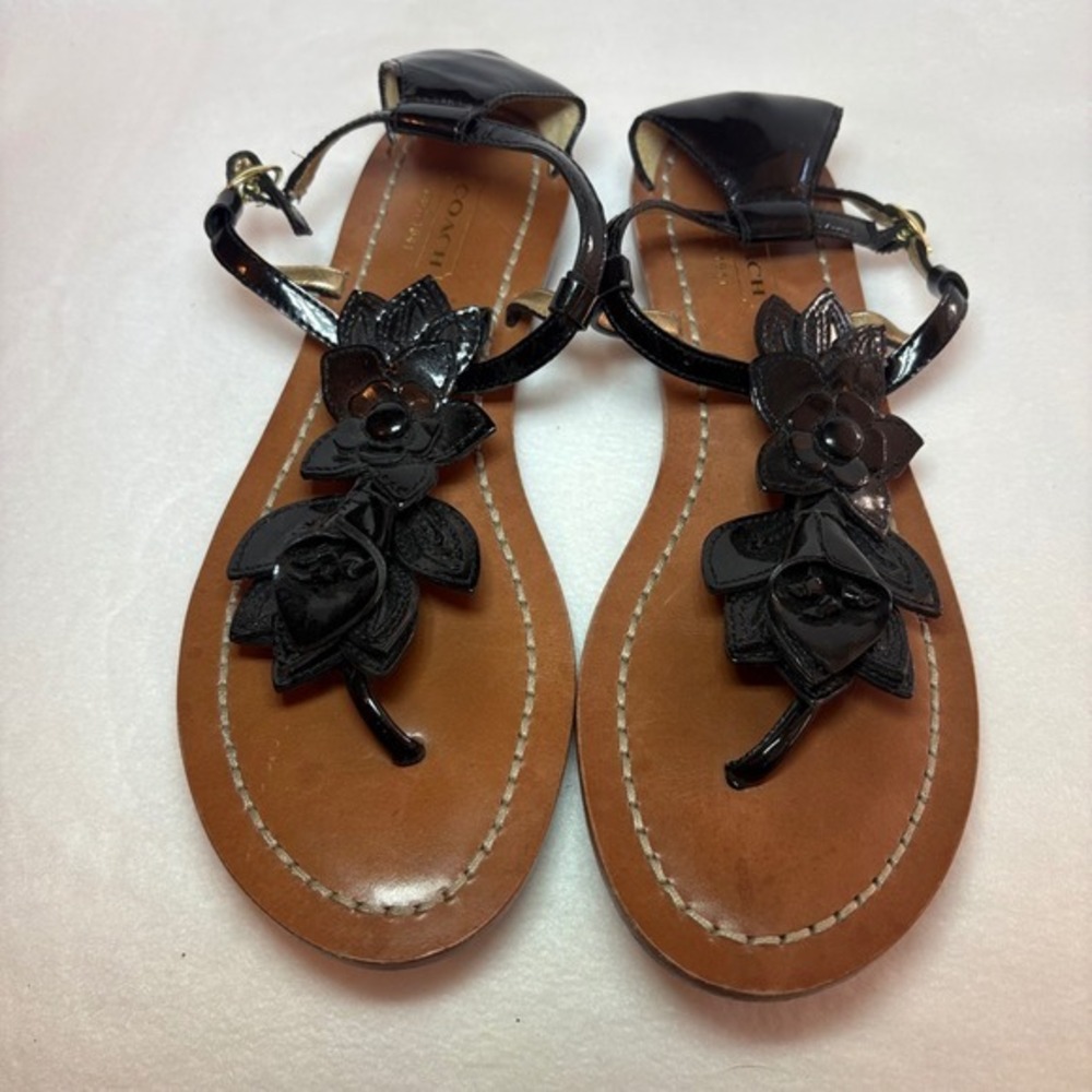 Coach Sierra Black Patent Leather Floral Thong Sandals 7B